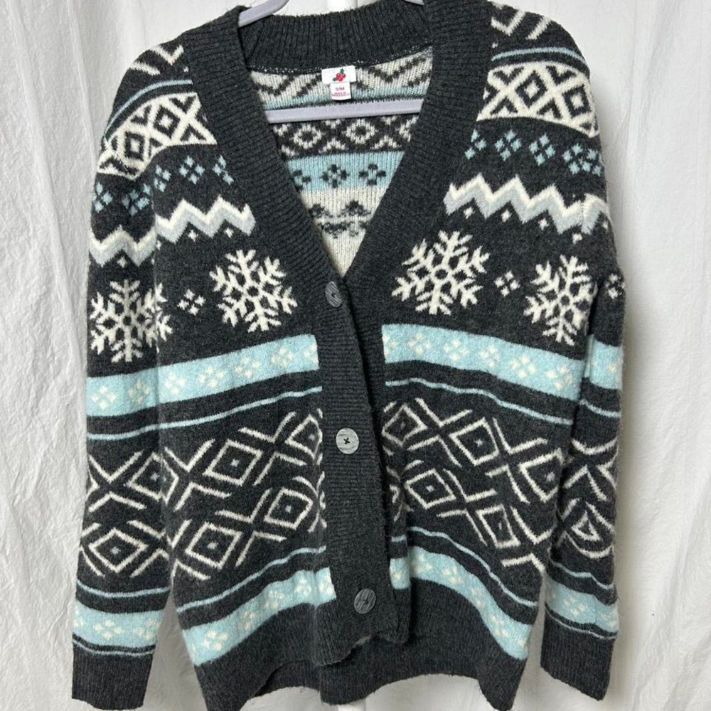 Womens Seasonal Holiday Snowflakes Oversized Cardigan Sweater Size Sm/Med